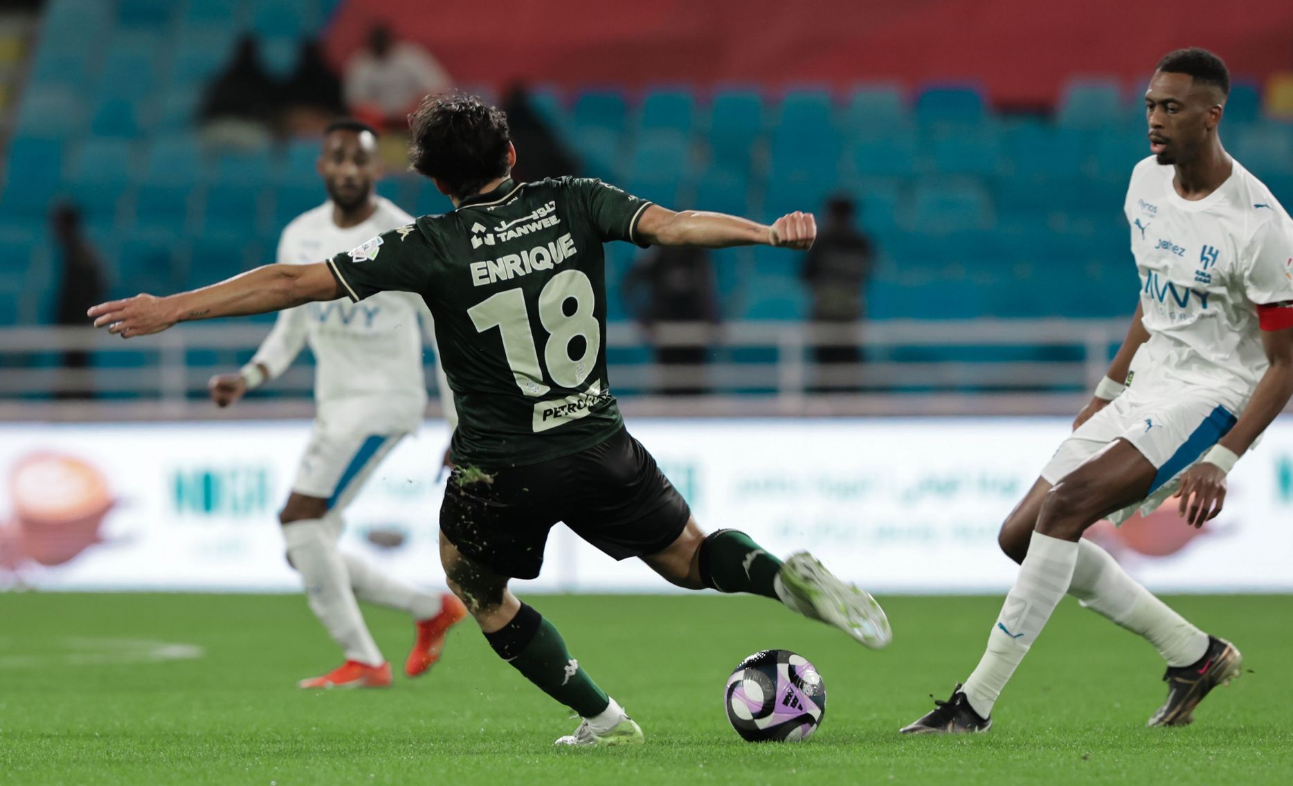 الهلال والخلود في بروفة قبل النهائي