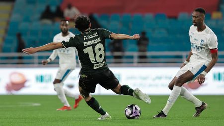 الهلال والخلود في بروفة قبل النهائي