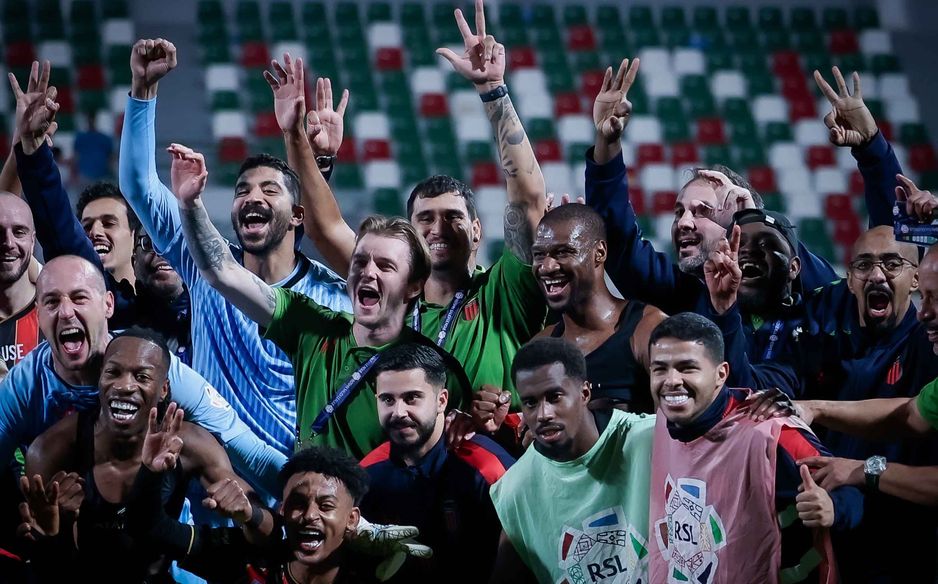 احتفل لاعبو الرياض بأصعب انتصارات فريقهم في دوري روشن السعودي