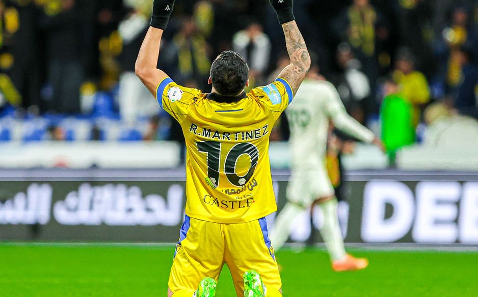 أصبح هذا الاحتفال مشهداً مألوفاً في فريق التعاون بفضل روجير مارتينيز