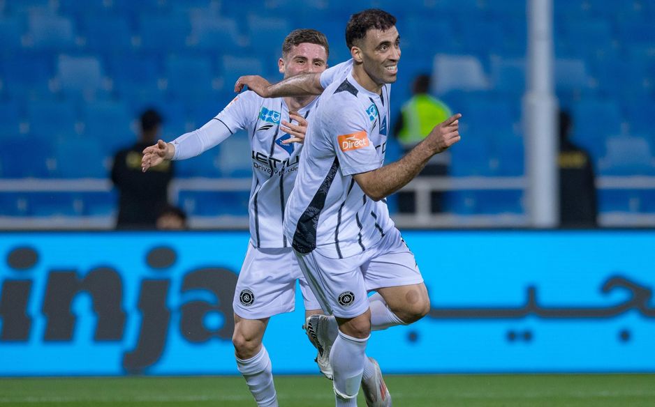 Abderrazak Hamdallah scores for Al Shabab at Al Riyadh - his 155th goal in the RSL