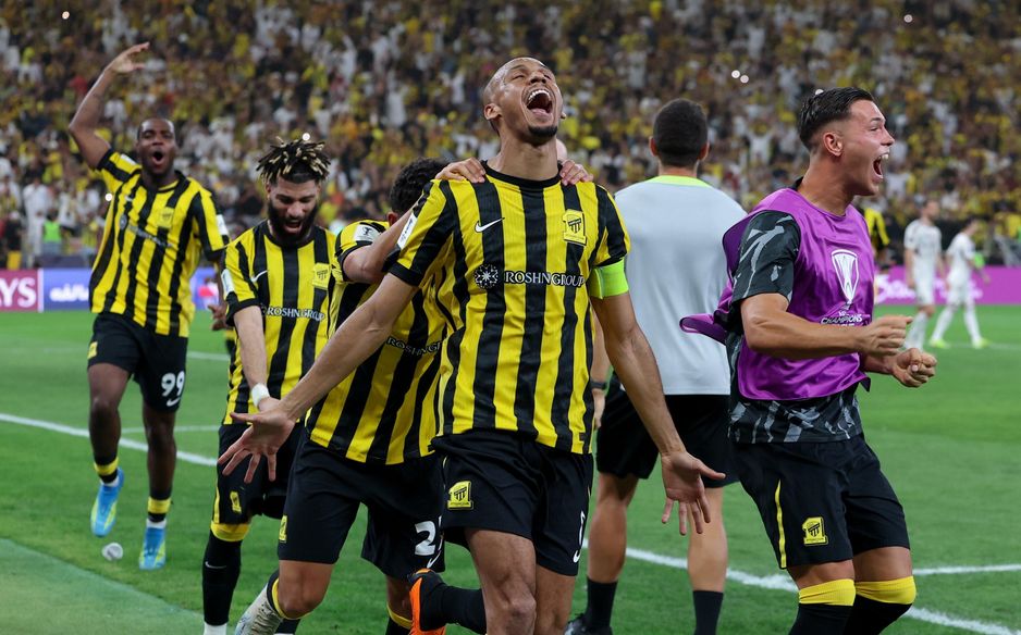 Al Ittihad captain Fabinho converts 130th-minute penalty to send club into AFC Champions League Elite Finals