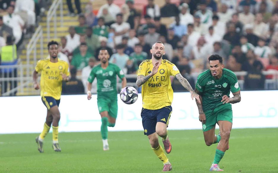 إما أن ينتصر الأهلي على النصر في قمتهما المنتظرة أو أن يكون على هامش المنافسة في لقب الموسم