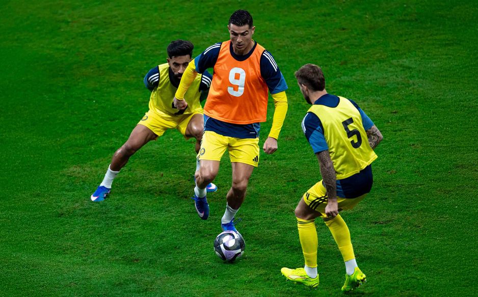 بوشل في طليعة اللاعبين المنضمين للنصر بعد وصول رونالدو لدوري روشن السعودي