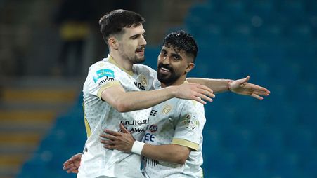 الكويكبي وبيتكوف يتشاركان في انتصار التعاون على النجمة