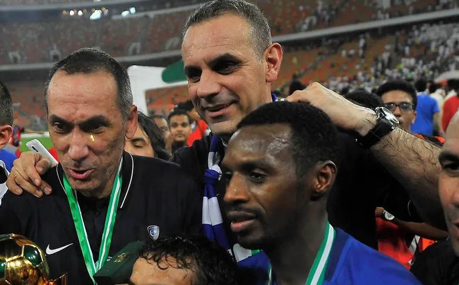 بدأ دونيس عمله في الدوري السعودي للمحترفين مدربًا للهلال في 2014-2015