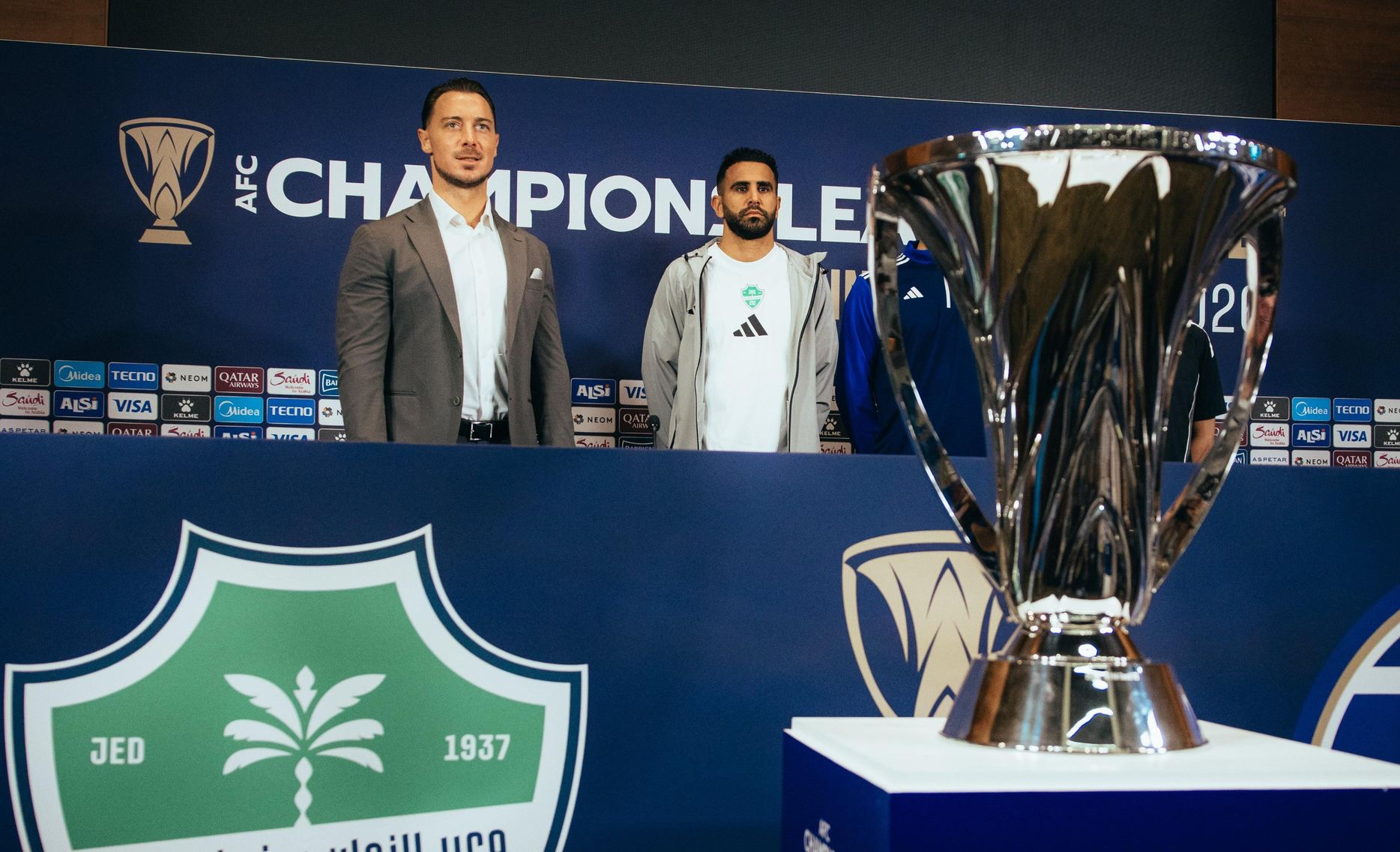 Matthias Jaissle, Riyad Mahrez before Al Ahli's AFC Champion League Elite final v Machida Zelda