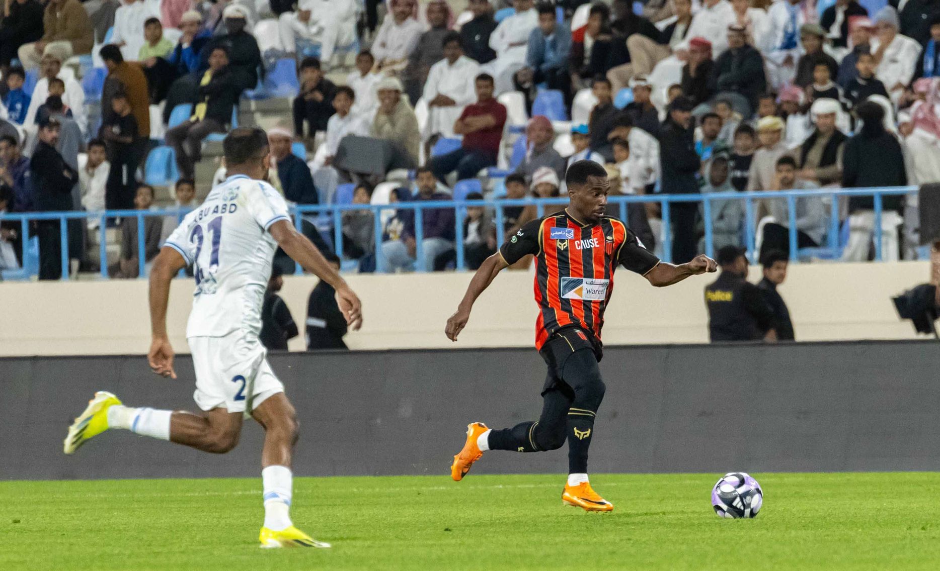 مواجهة الأخدود والرياض في الدور الأول