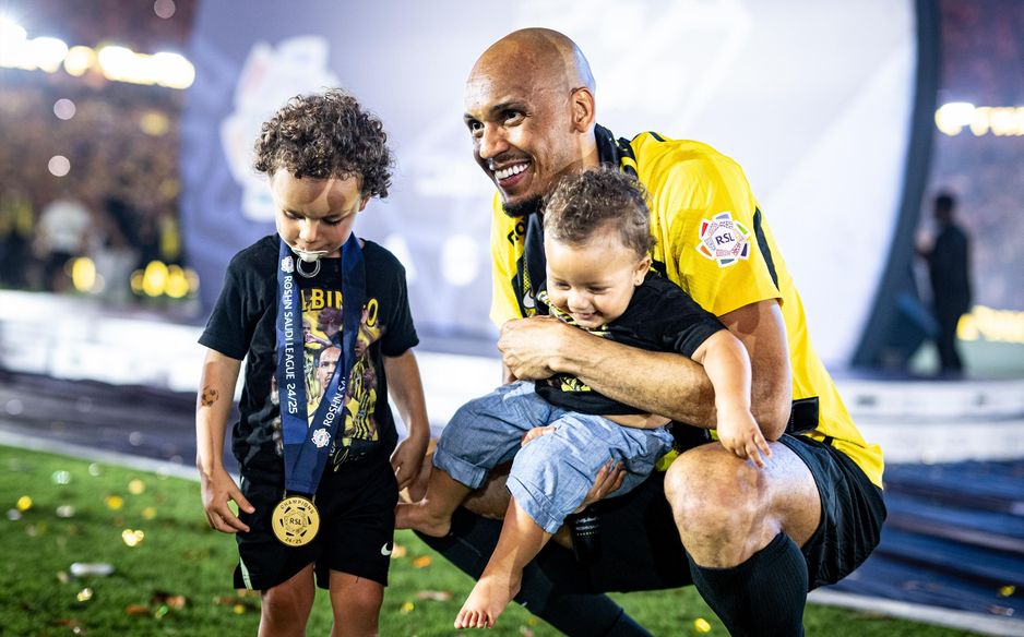 Fabinho celebrates Al Ittihad's double-winning 2024-25 season with family