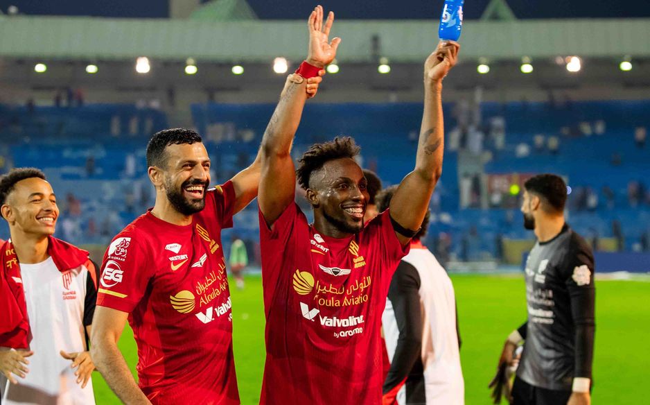أصبح كينونيس أول لاعب من القادسية يسجل في النصر ذهابًا وإيابًا عبر تاريخ الدوري السعودي للمحترفين