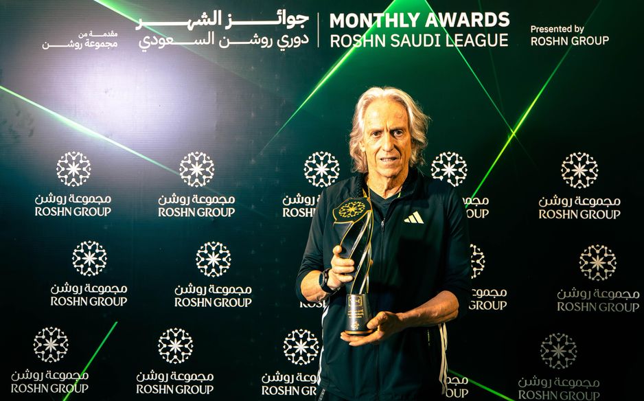 Al Nassr supremo Jorge Jesus picks up his latest Manager of the Month Award 