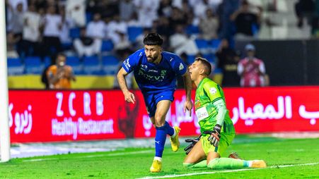 مندش يقود الهلال للانتصار في مباراة الخليج