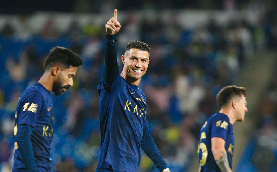 Cristiano Ronaldo scores delicious free-kick at Abha