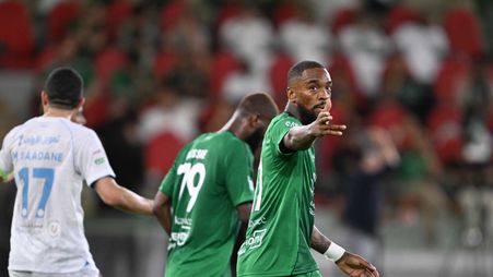 إيفان توني قريب من كسر حاجز رقمين قياسيين في دوري روشن السعودي