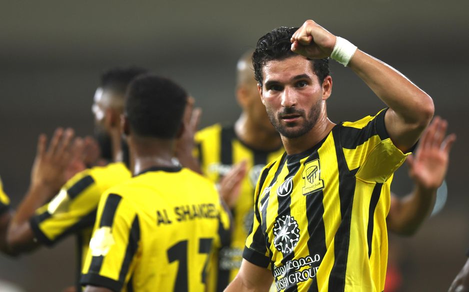 Houssem Aouar scores to send Al Ittihad on way to a win v Damac