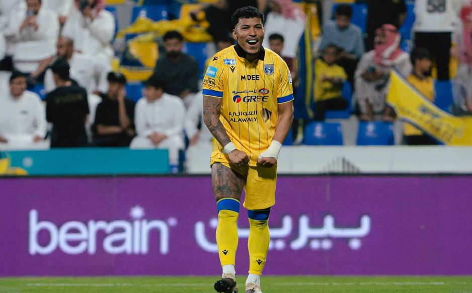 هدف مارتينيز في مرمى الرياض يخرج الخلود من حسابات الهبوط قبل مباراتيه أمام الأهلي والفتح