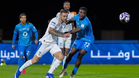 الهلال يُطارد اللقب في مواجهة نيوم