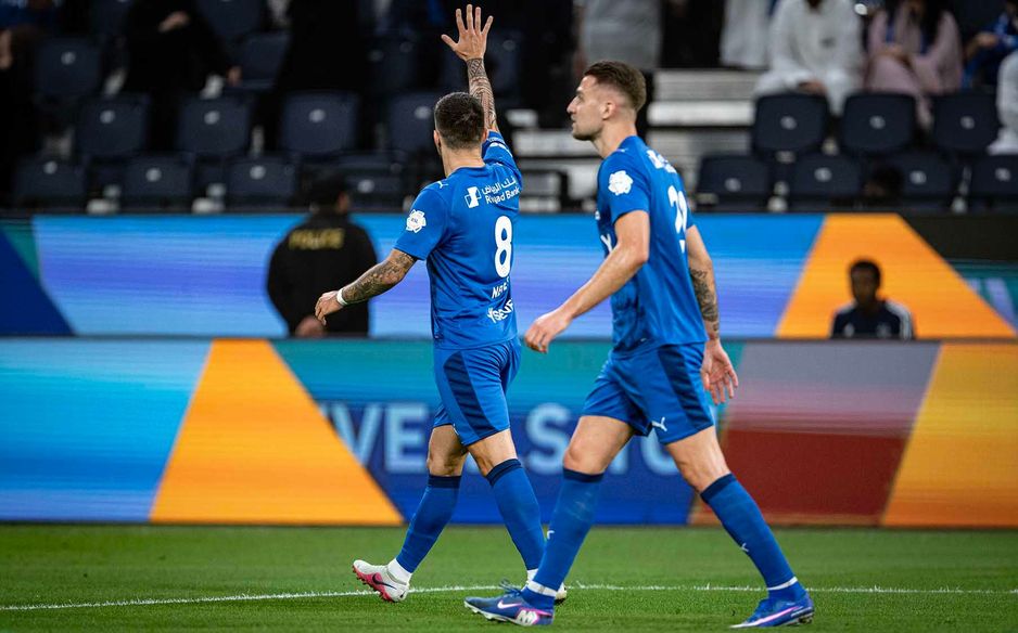 تقلص الفارق بين النصر والهلال من 5 نقاط إلى نقطتين خلال 6 جولات