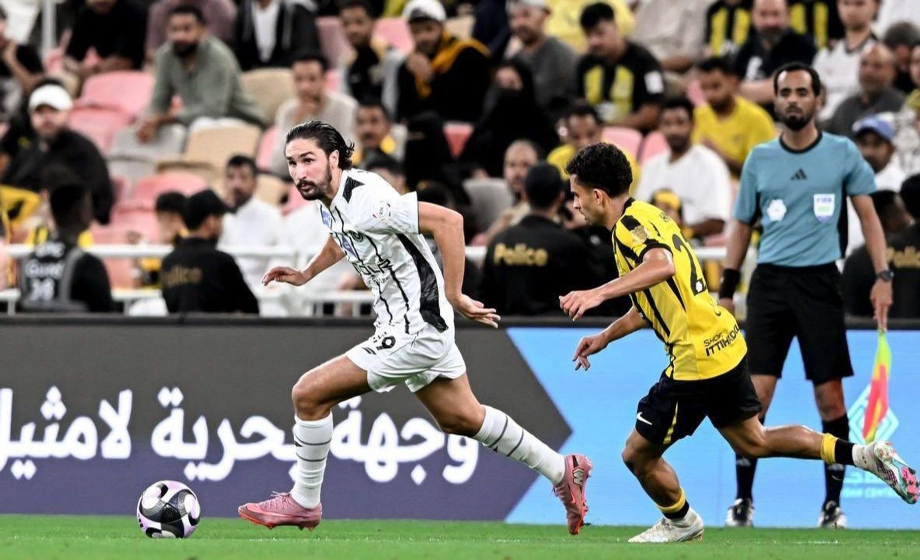 الشباب يصطدم بطموحات الاتحاد الآسيوية