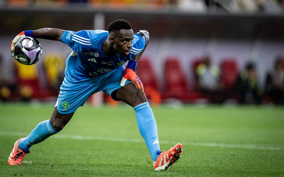 Al Ahli stopper Edouard Mendy narrowly pipped Al Hilal's Yassine Bono to the Golden Glove