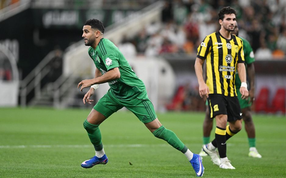 Riyad Mahrez (L) and Houssem Aouar, rivals at Al Ahli and Al Ittihad, join forces for Algeria