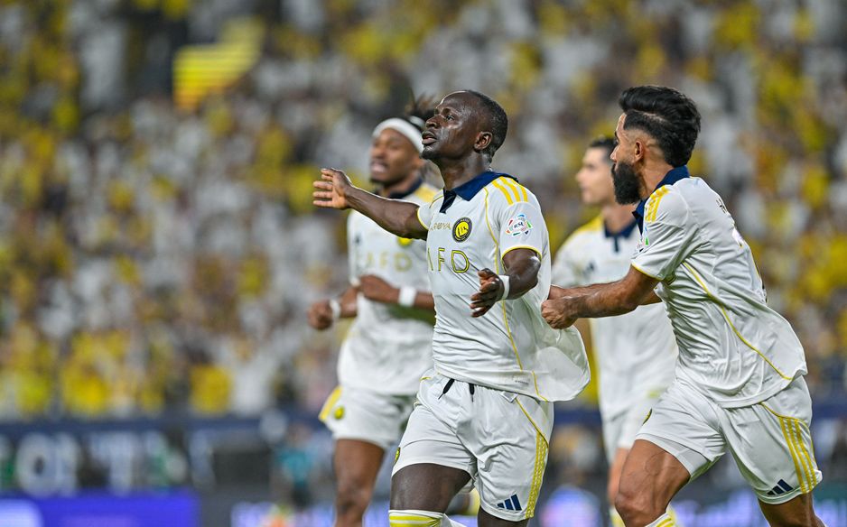 ساديو ماني يسجل هدف الافتتاح في فوز النصر في المواجهة الحاسمة أمام ضمك على لقب دوري روشن السعودي
