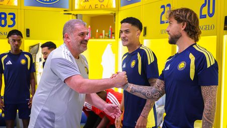 بوستيكوغلو في لقائه الأول بلاعبي النصر