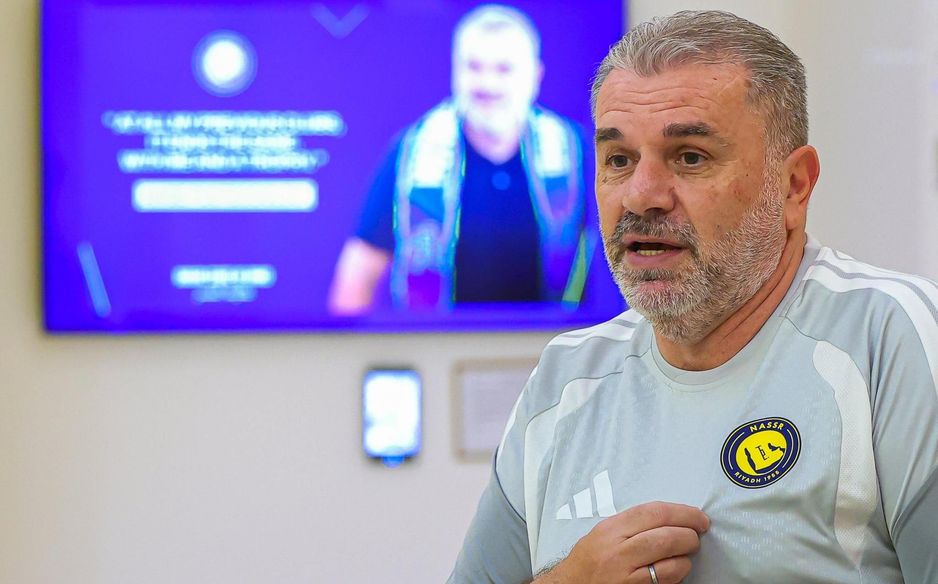 مدرب النصر الجديد أنجي بوستيكوغلو يجتمع باللاعبين للمرة الأولى
